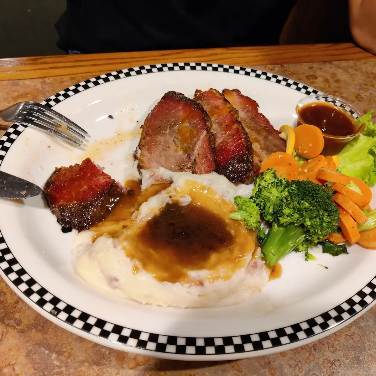 Smoke Ribeye Steak Mashed Potatoes and Gravy