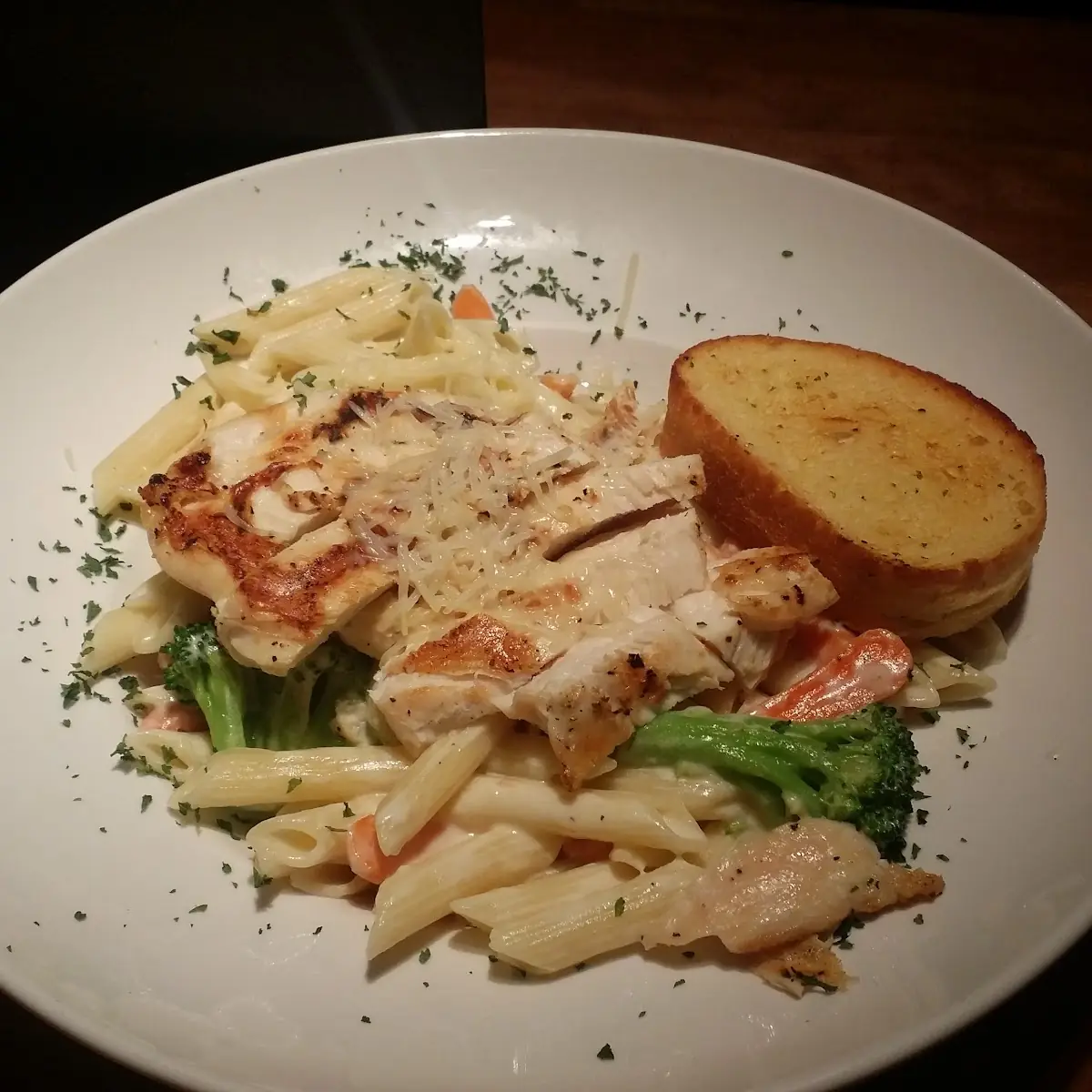 Grilled Chicken Alfredo