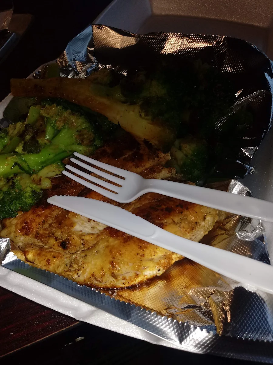 Grilled Chicken Breast and Broccoli