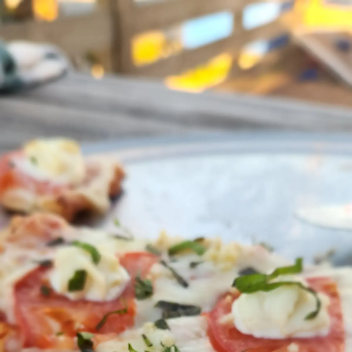 Pizza del Giorno 12"
