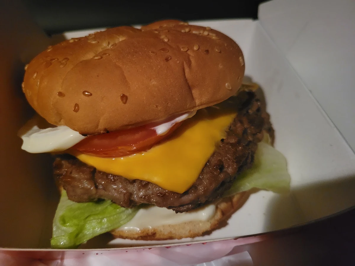 Cheeseburger, Shah's Halal Food