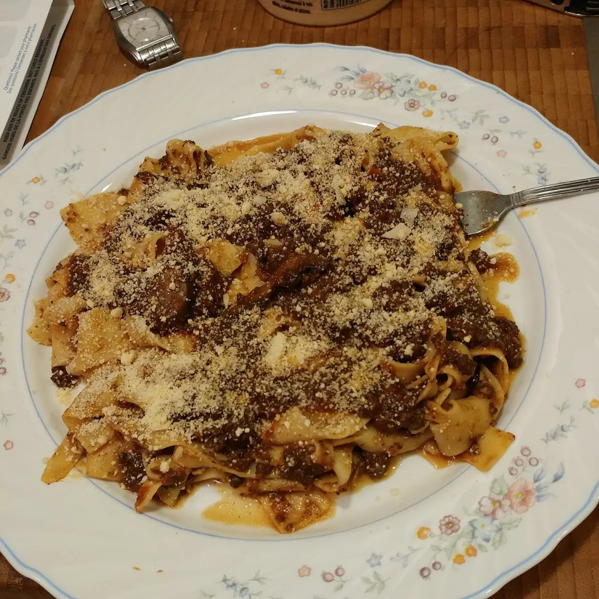 Pasta with Meat Sauce an Gratedparm