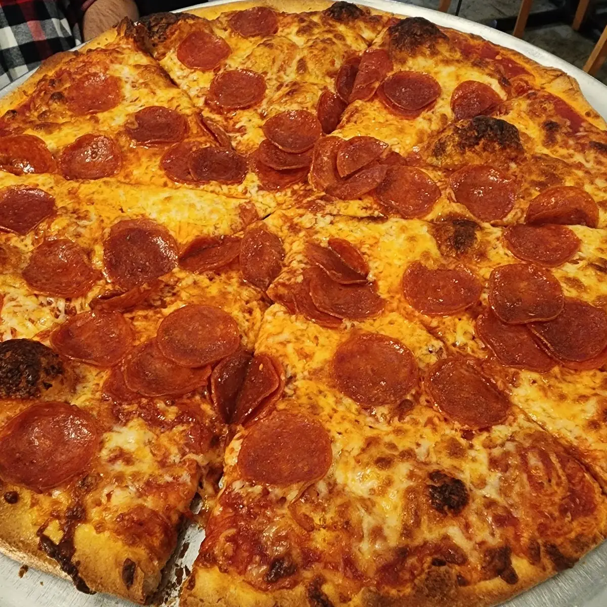 Large Pepperoni Pizza