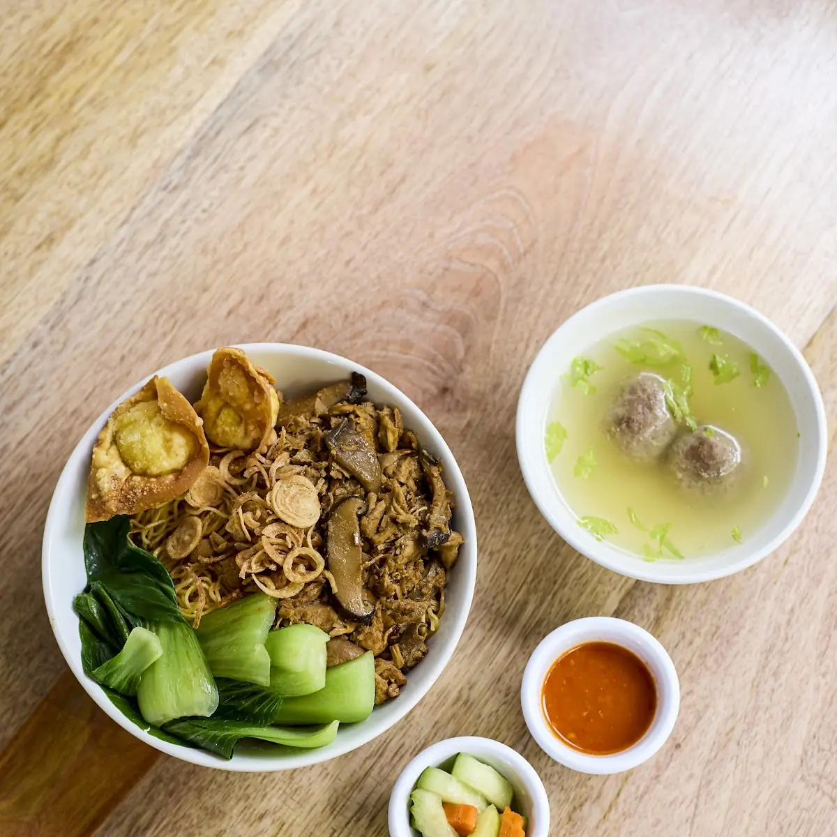 Chicken Mushroom Noodles with Meatballs