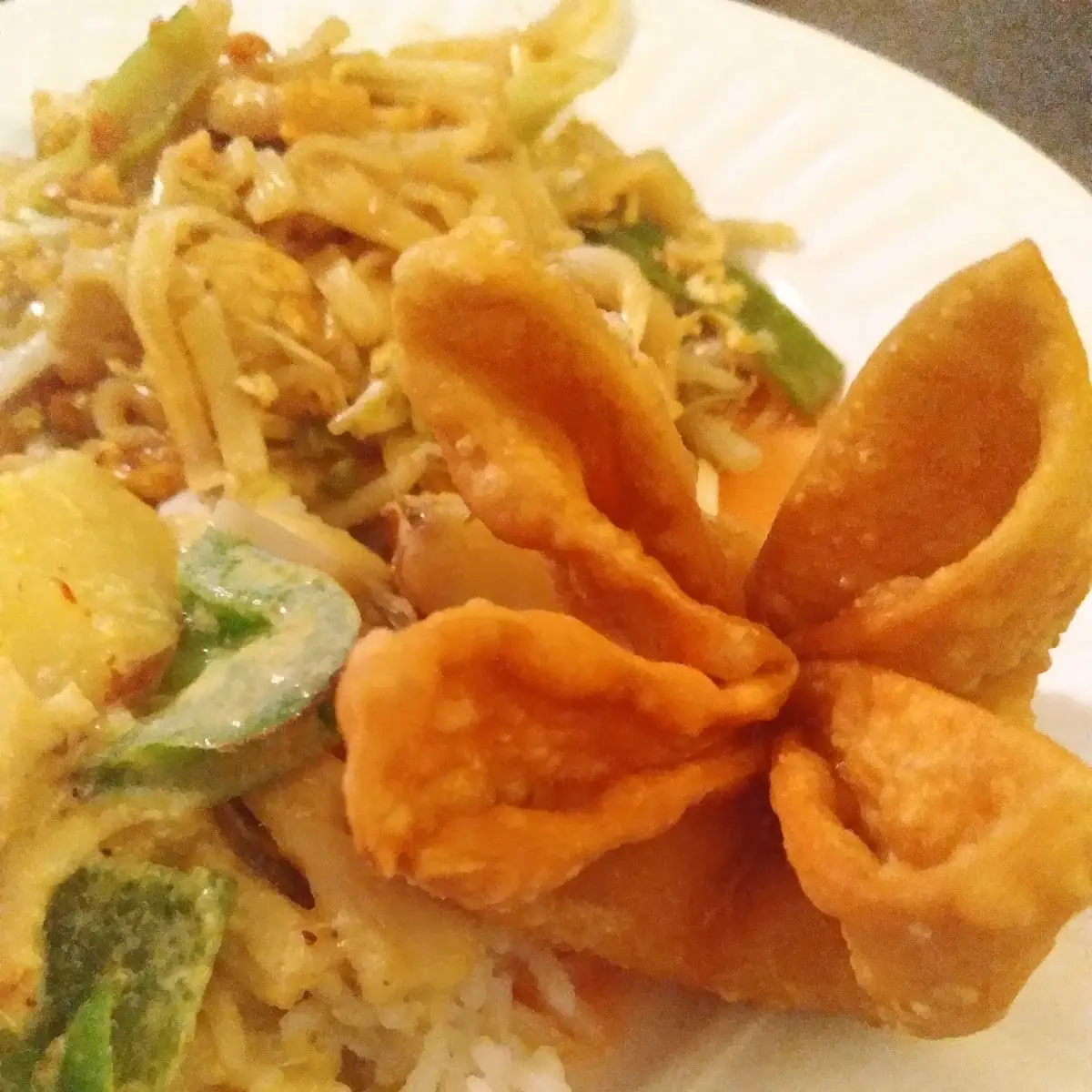 Crab Rangoon 4 Pieces