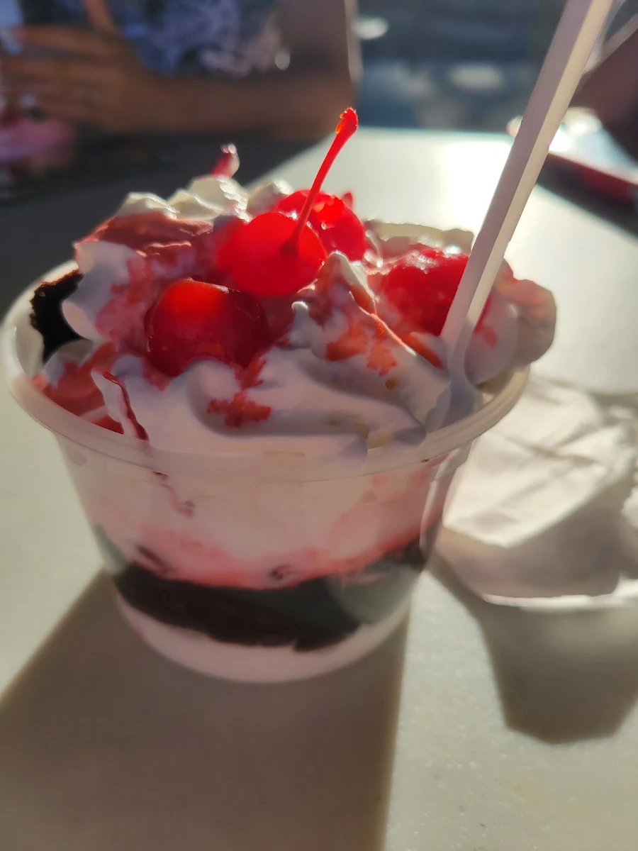 Hot Fudge Sunday with Brownies