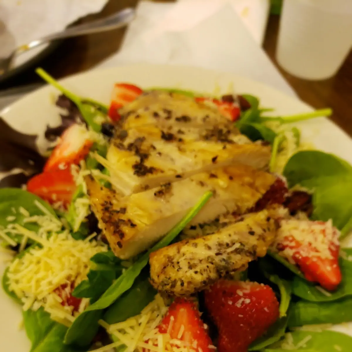 Strawberry Salad w Grilled Chicken
