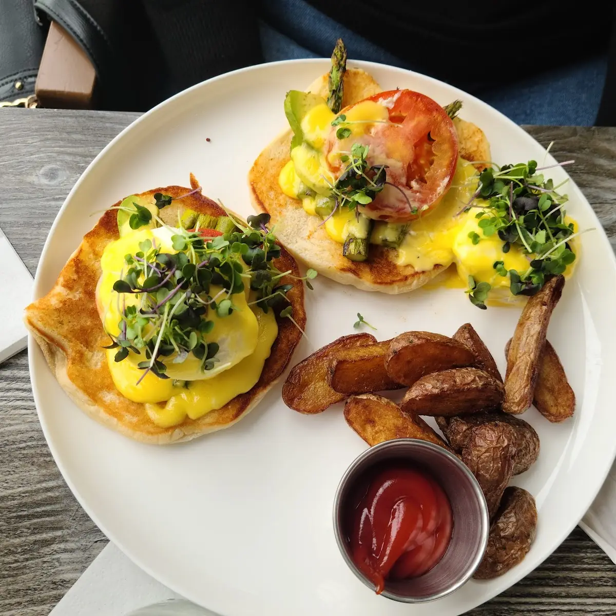 Eggs Benedict