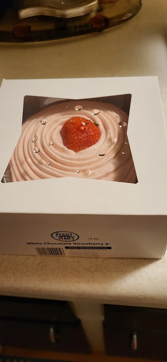 White Chocolate Strawberry Pie