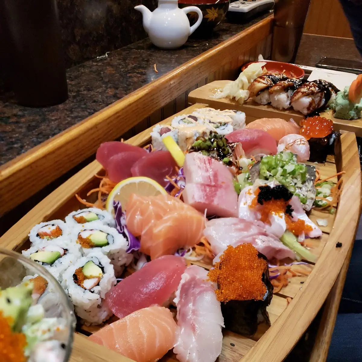 Sushi-Sashimi Boat
