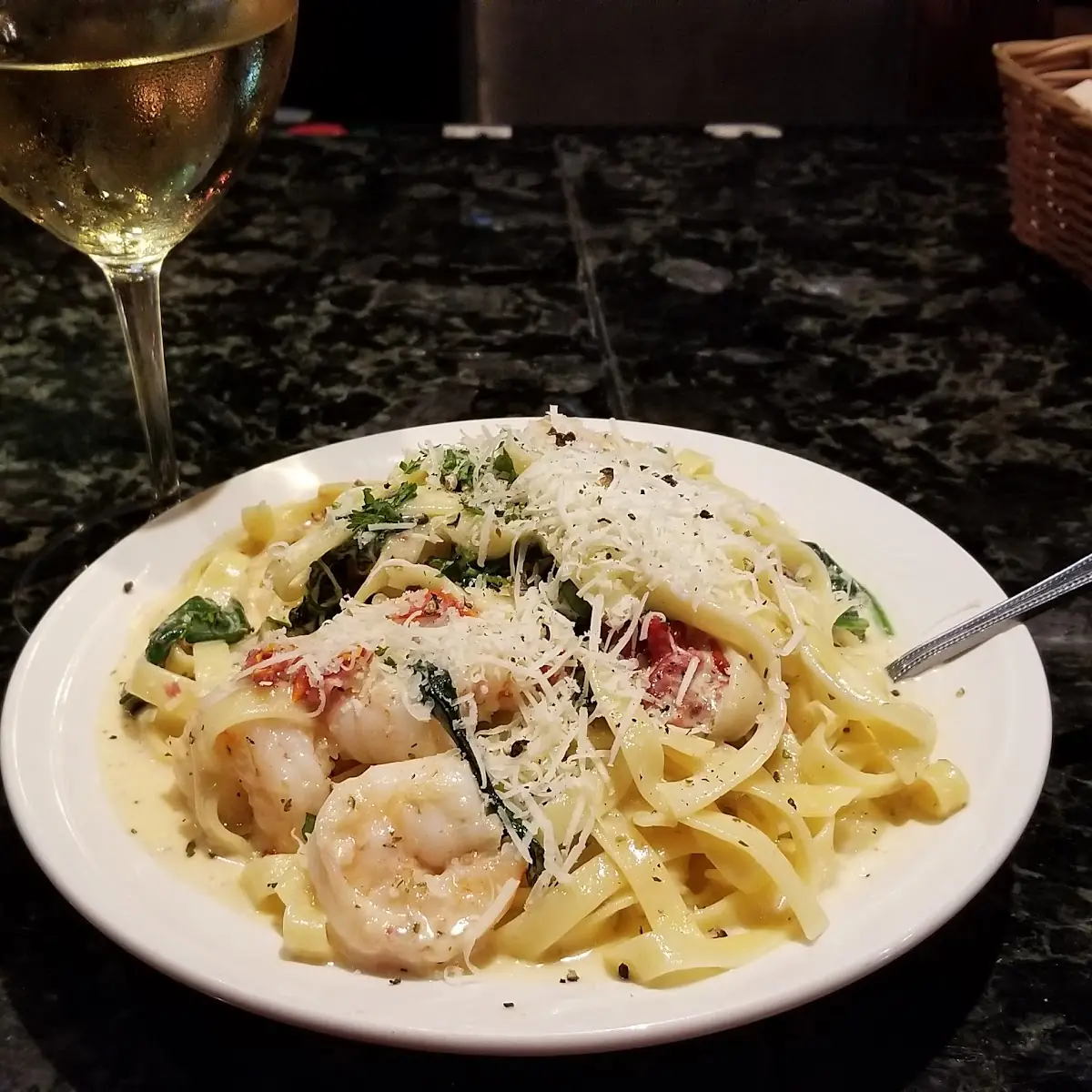 Fettuccine Alfredo with Shrimp and Dried Tomatoes