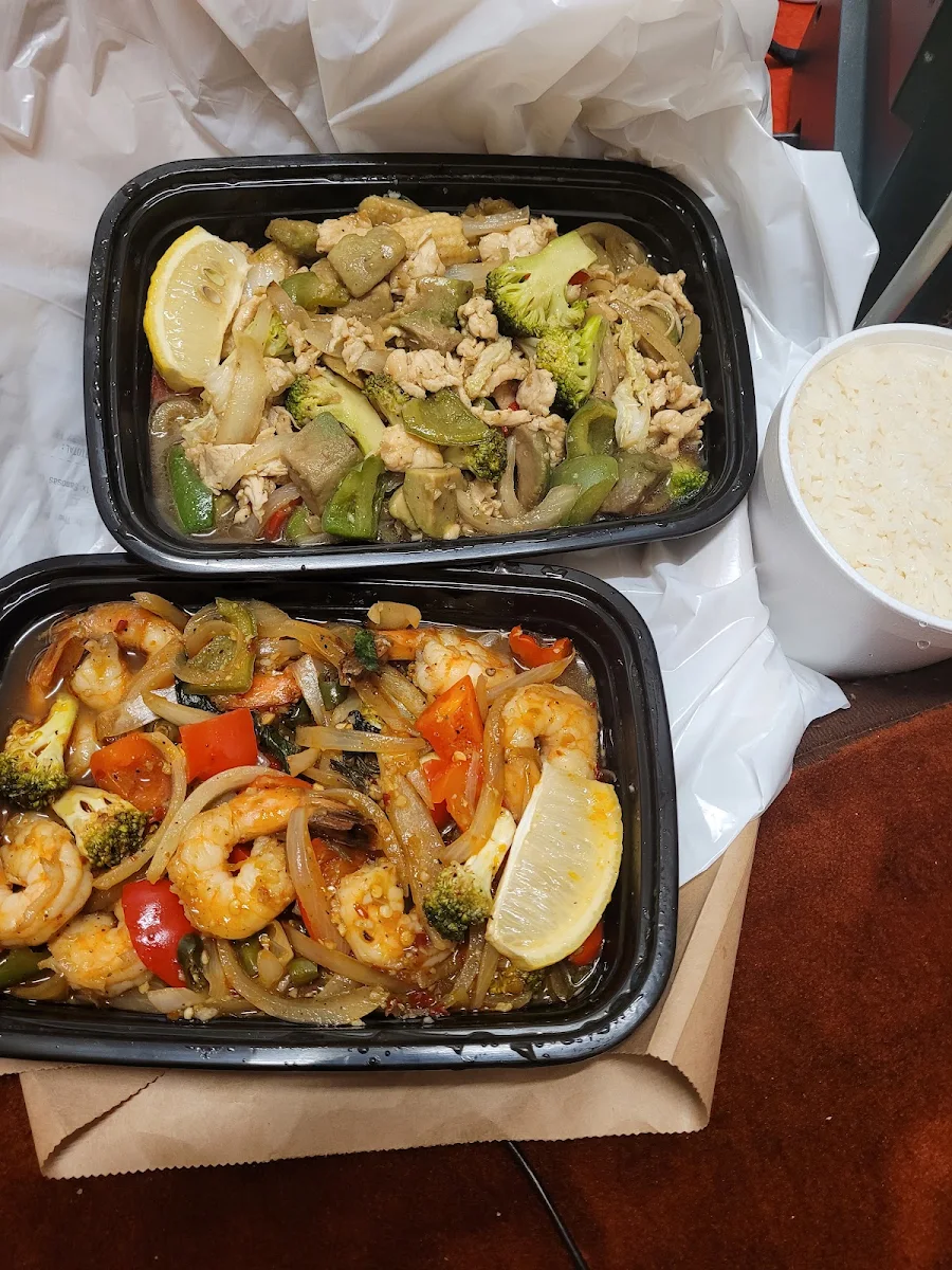 Shrimp with Mushroom Chicken
