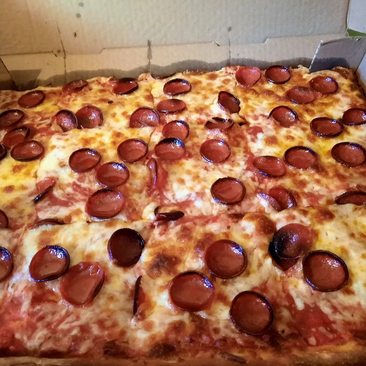 1 2 Tray Cheese & Pepperoni Pizza