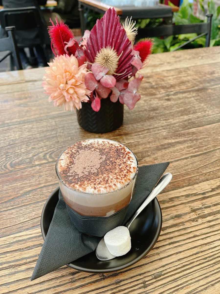 Highlights, Black Bird Coffee House