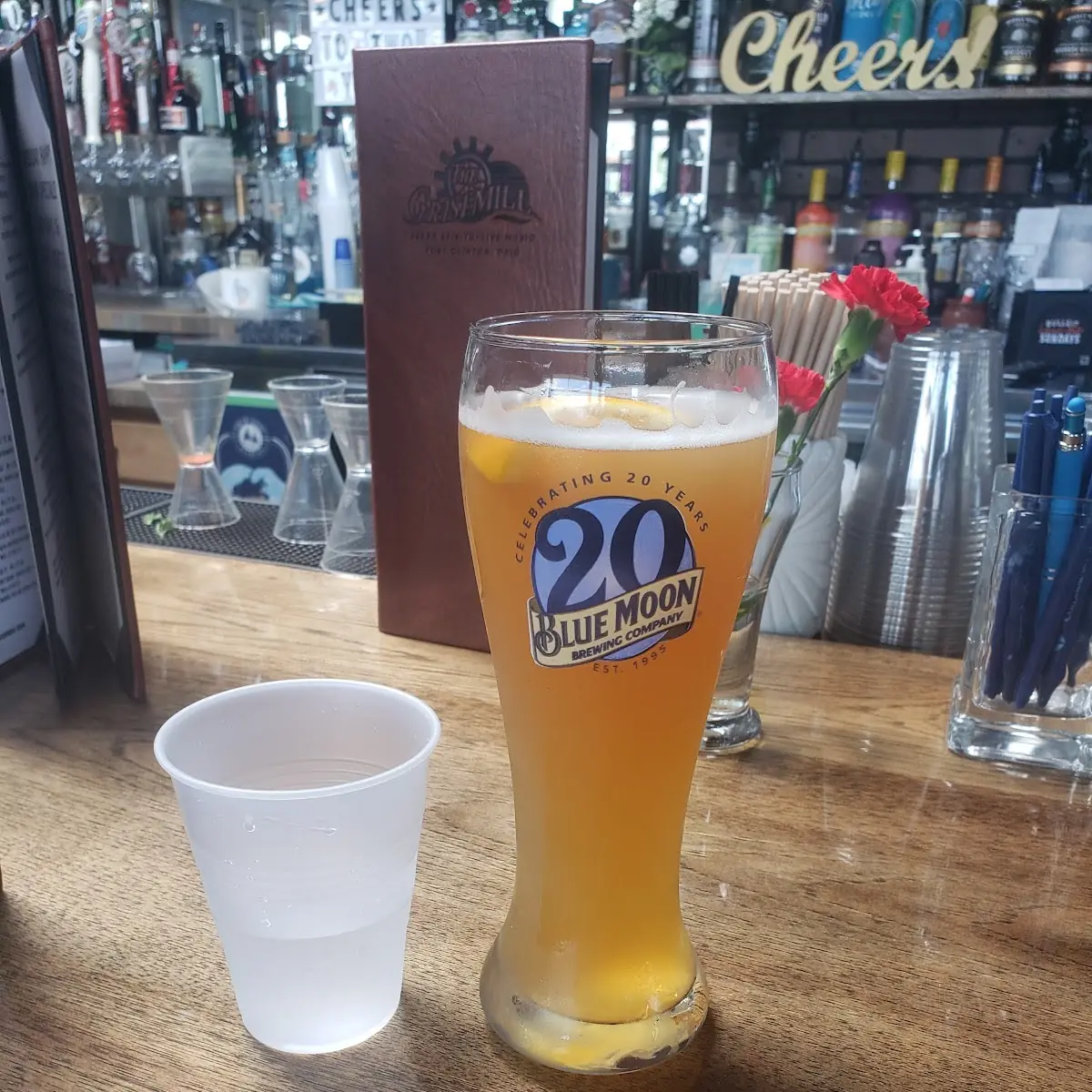 Blue Moon Belgian White