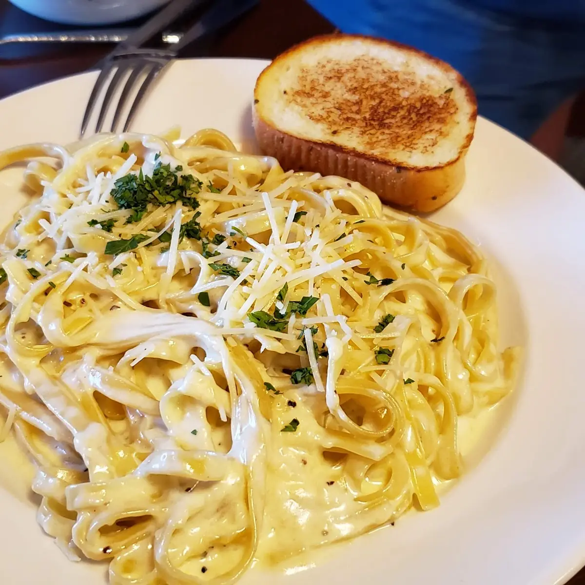 Chicken Alfredo Pasta Carbonara