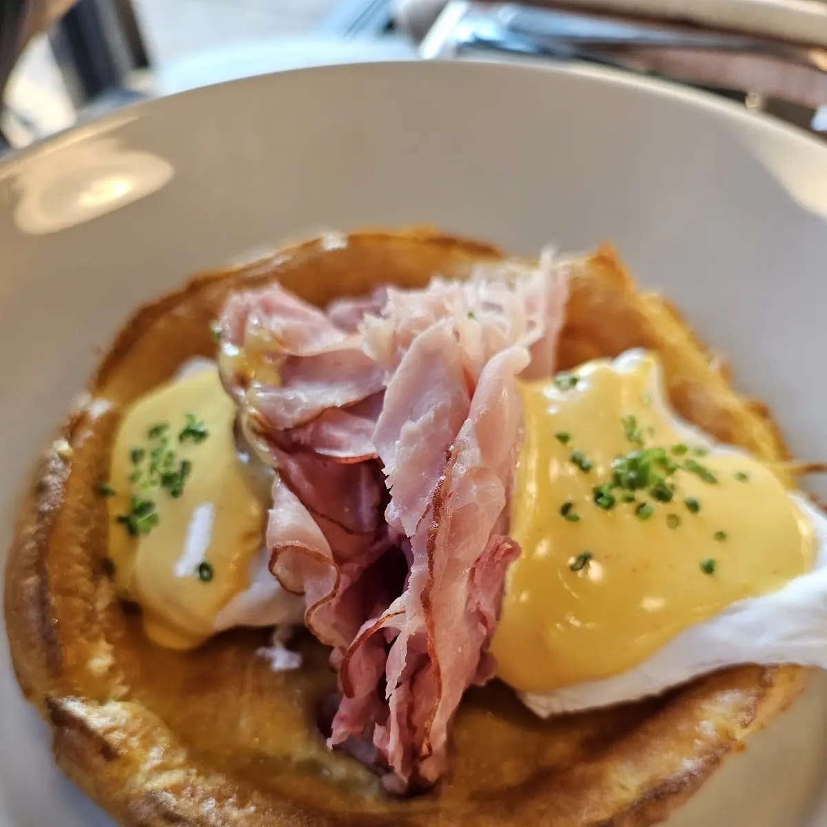 Eggs Benedict