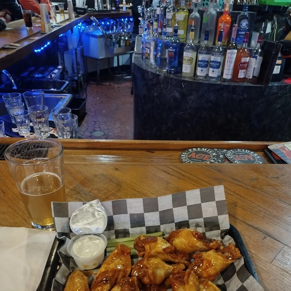 Bone in Wings Mango Habanero