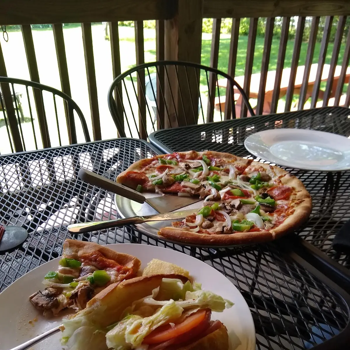 Italian Sub & GG's Specialty Pizza