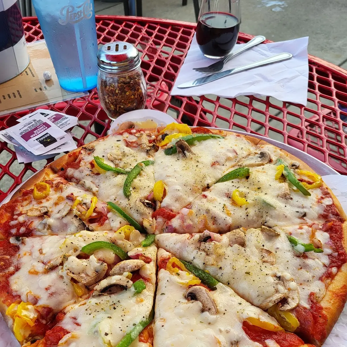 Deluxe Pizza