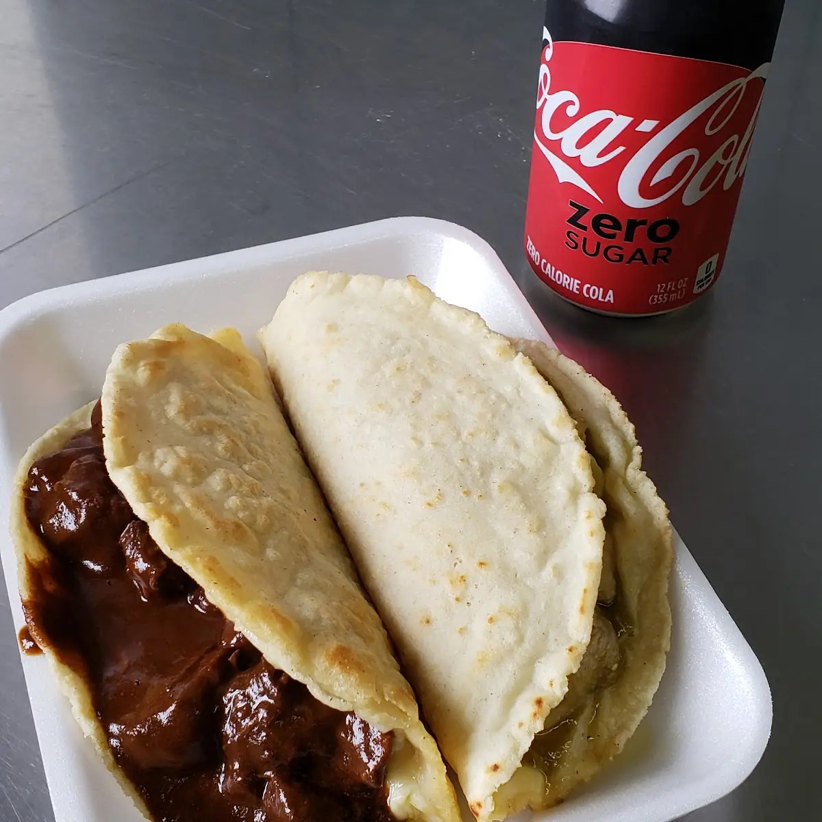 Quesadilla De Carne En Mole Meat in Mole Quesadilla