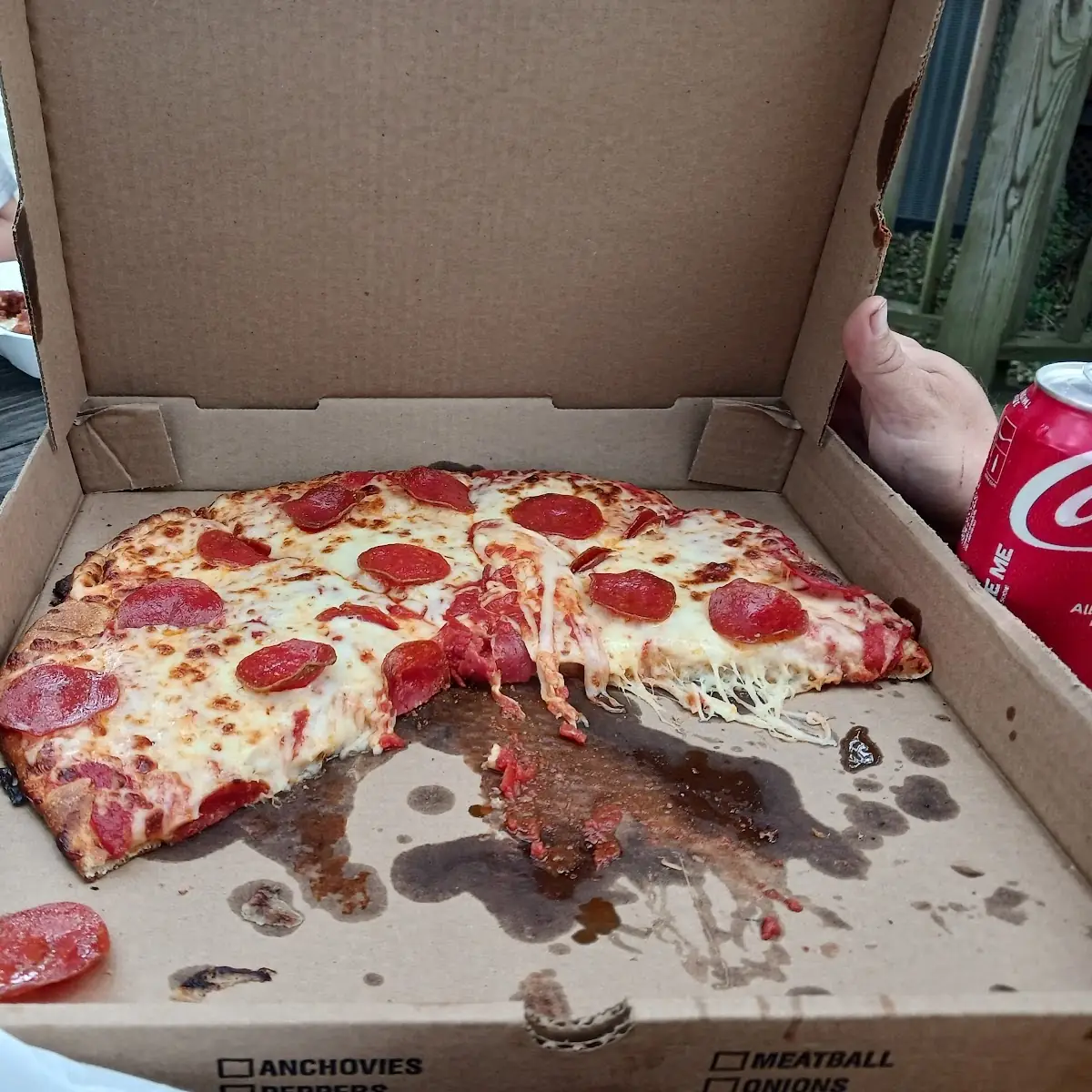 Large Pepperoni Pizza