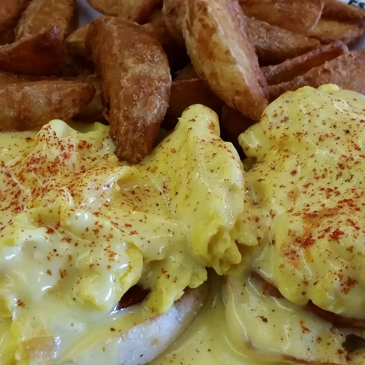 Eggs Benedict & Wedge Cut Fries