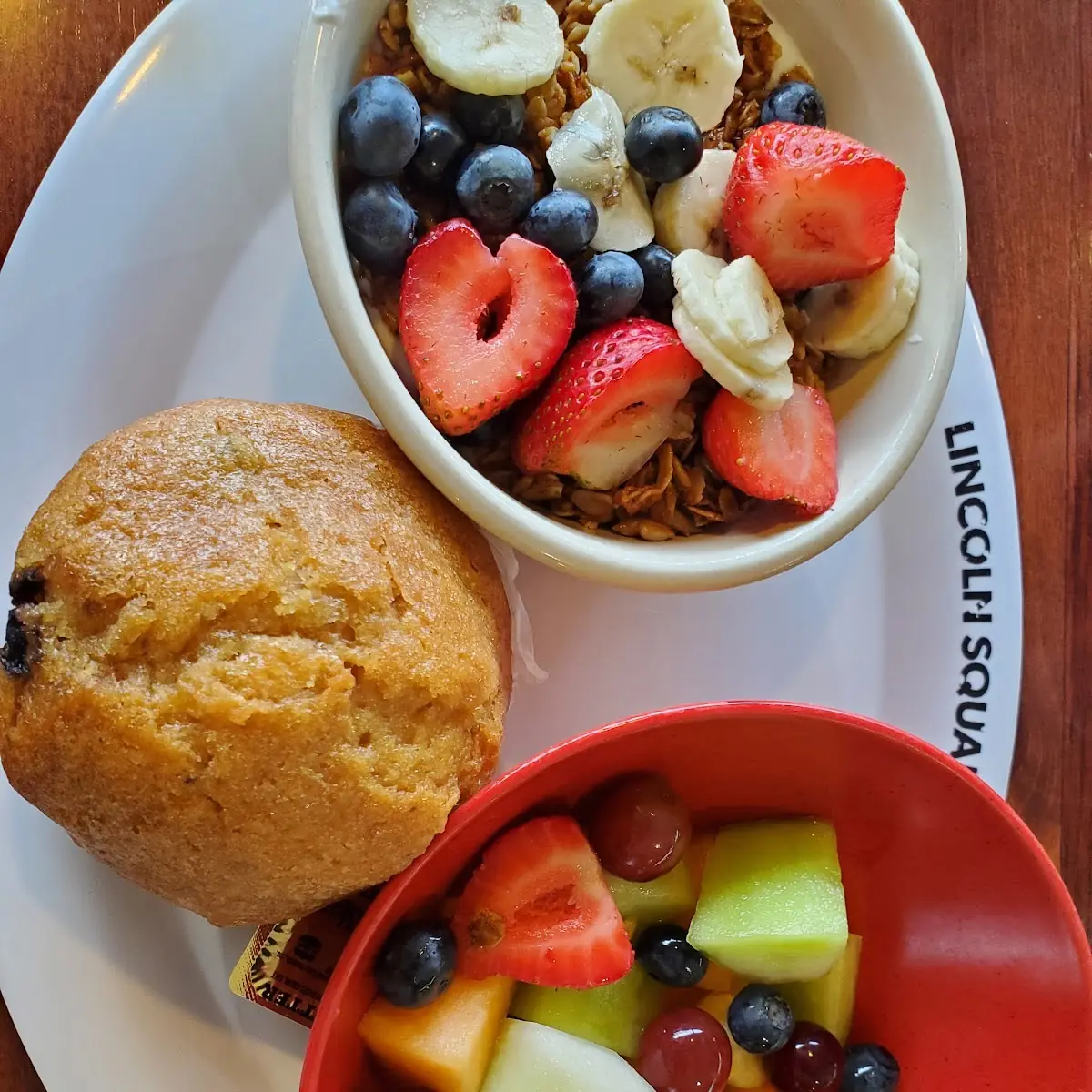 Greek Sunrise Greek Yogurt Granola & Fruit