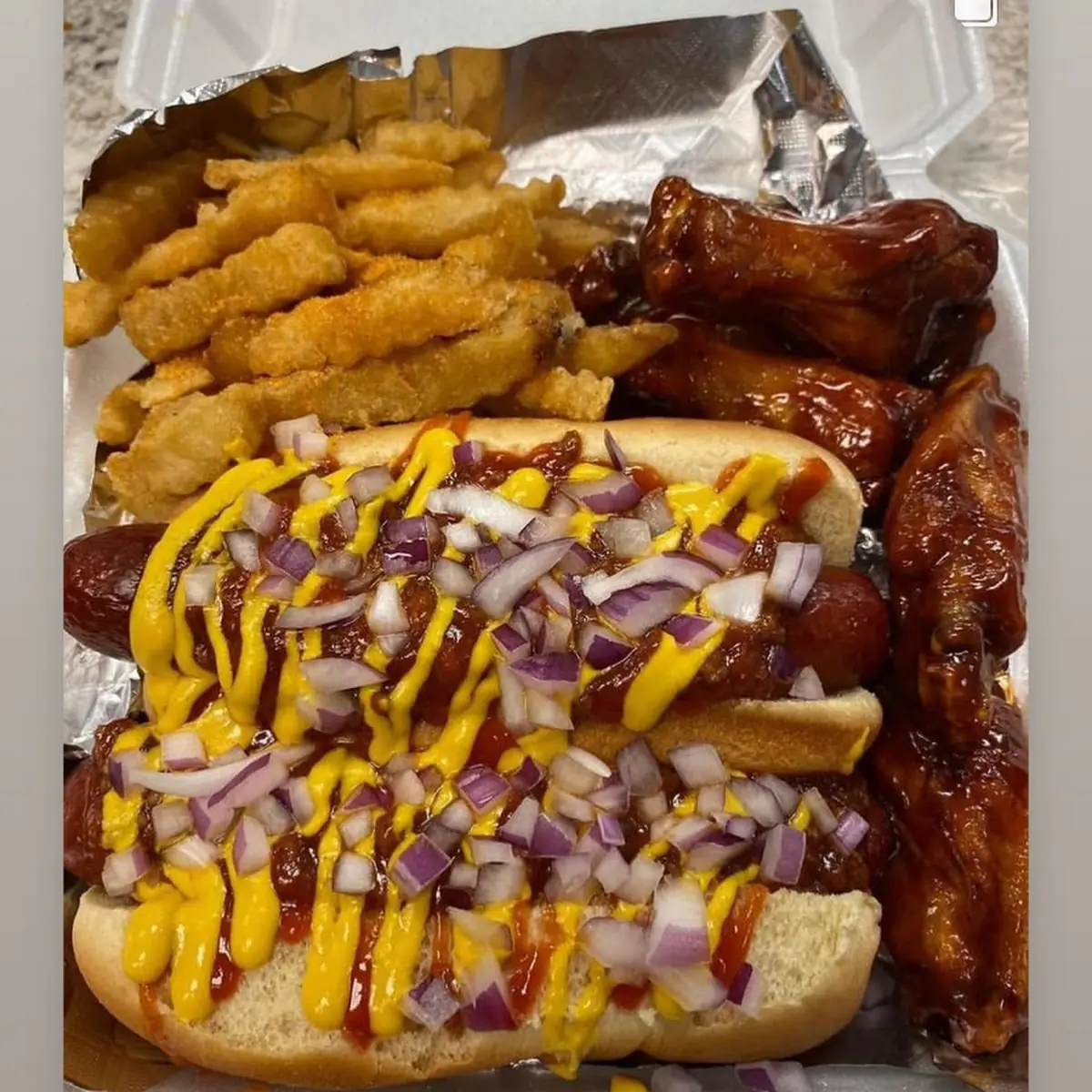 Chili and Mustard Hot Dogs