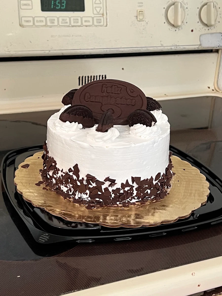 Oreo Ice Cream Cake