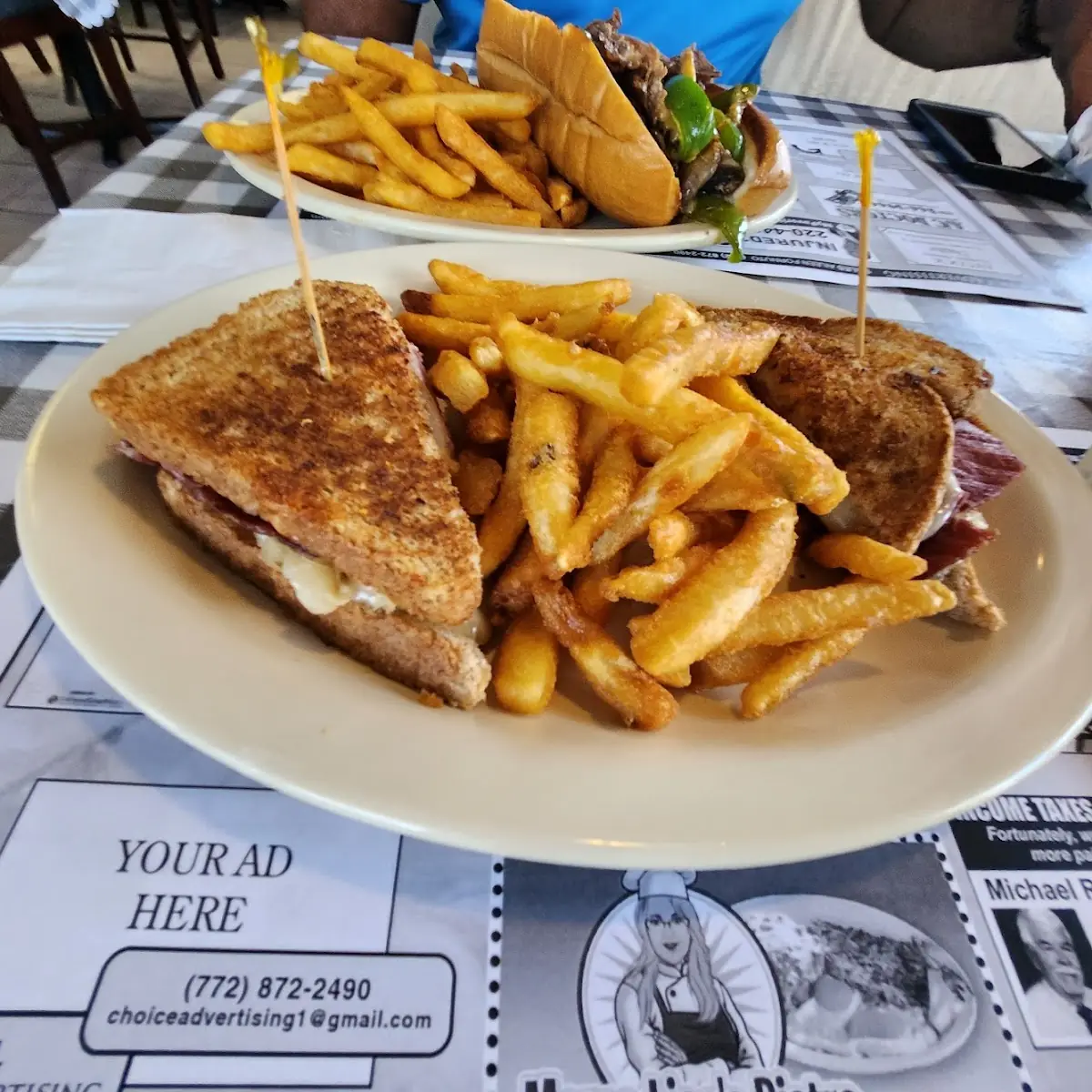 Ham or Turkey Club Sandwich