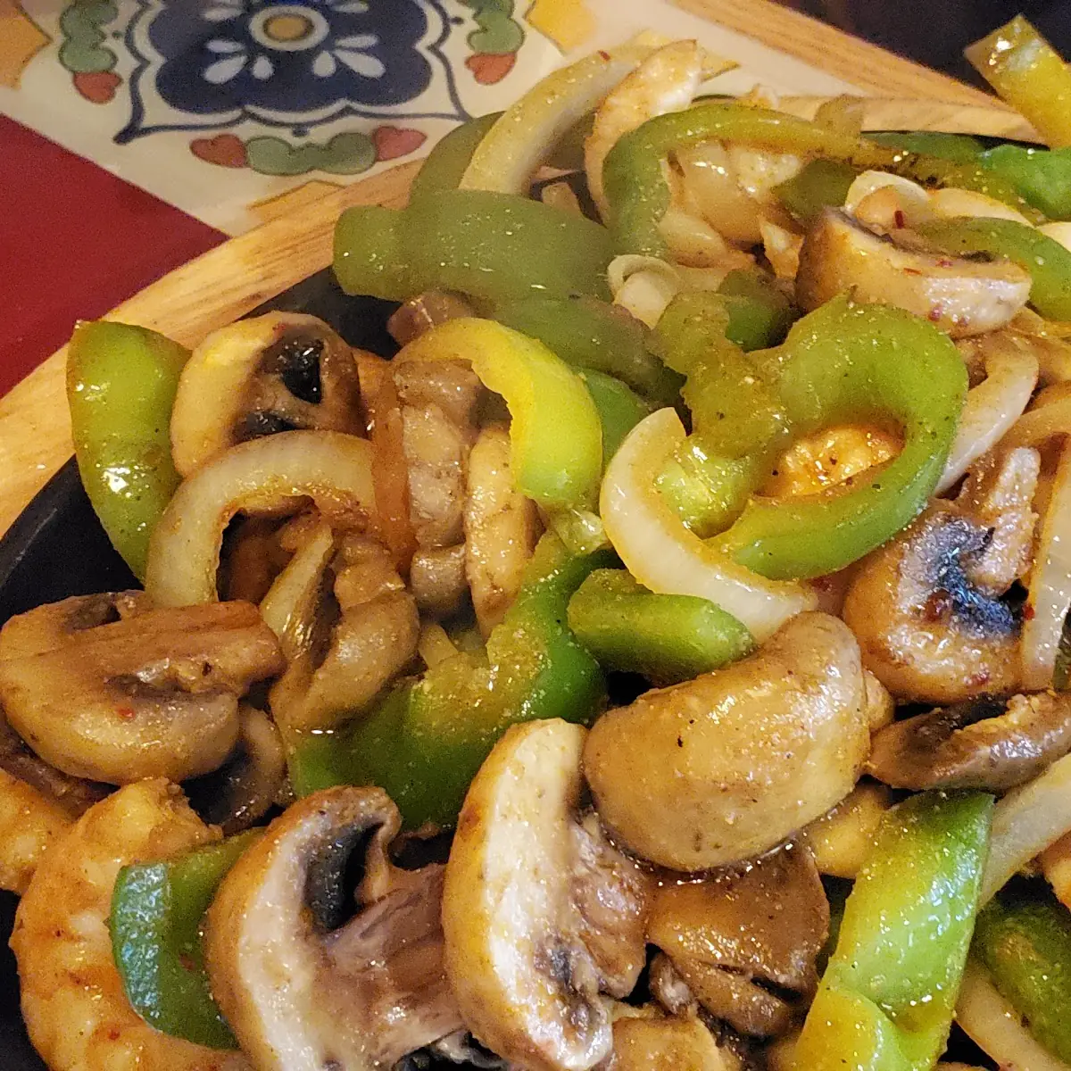Camarón Shrimp Fajitas