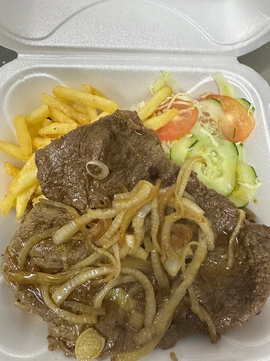 Bistec Encebollado De Res