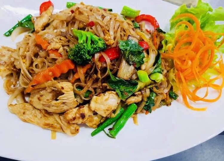 Highlights, Pinto Thai Tweed Heads South