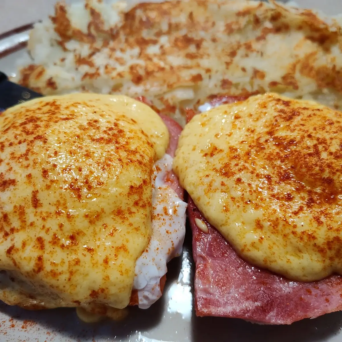 Eggs Benedict and Hash Browns