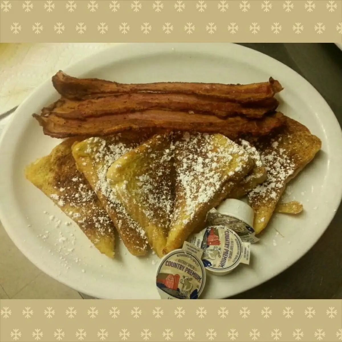 French Toast with Cinnamon and Powder Sugar
