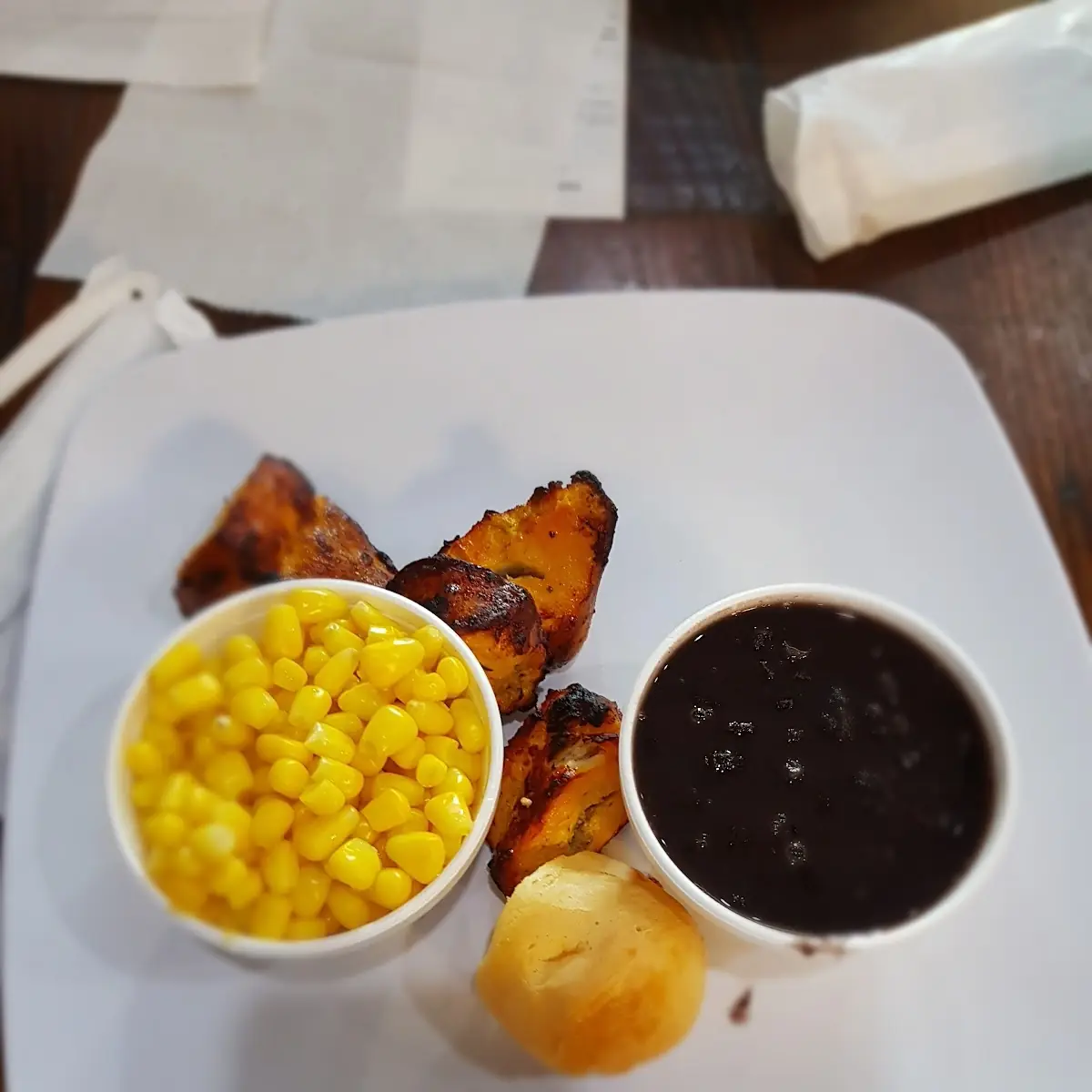 Río Chicken Corn and Black Beans
