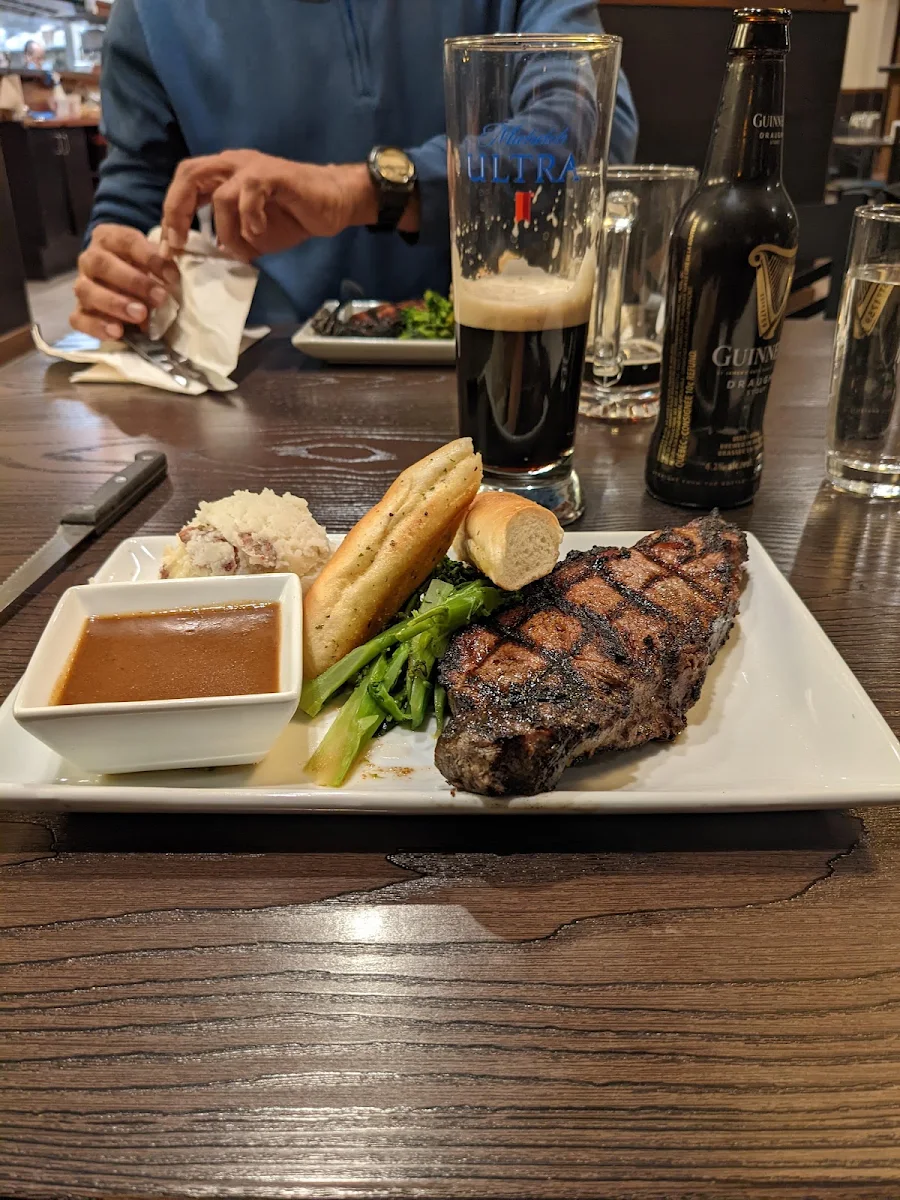12oz New York Strip Aged for 21 Days Delicous