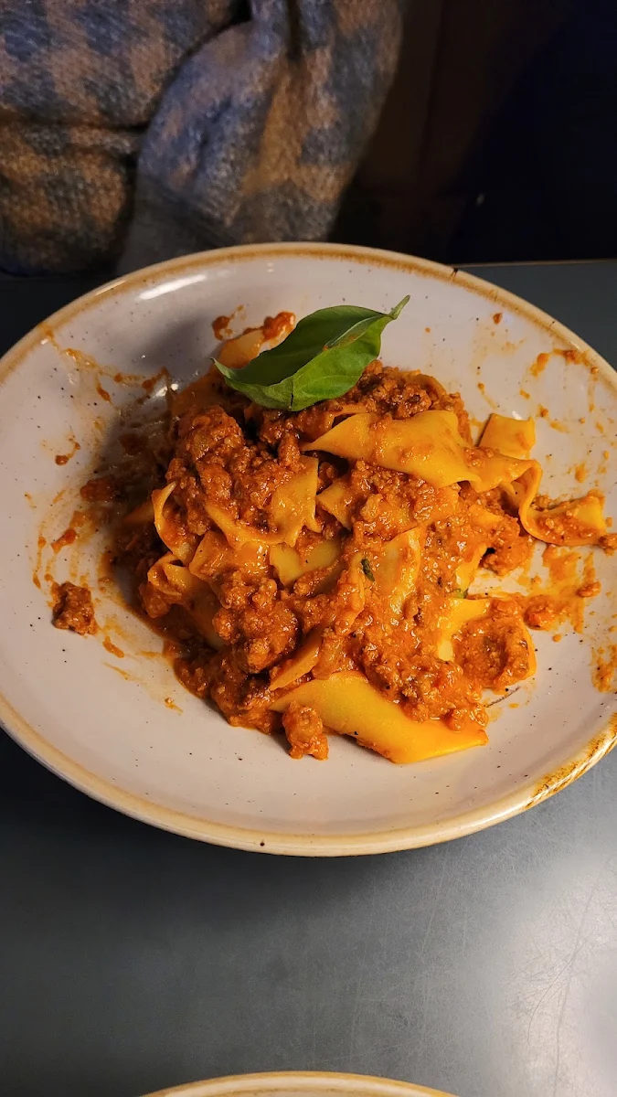 Pappardelle Bolognese, Oretta Midtown