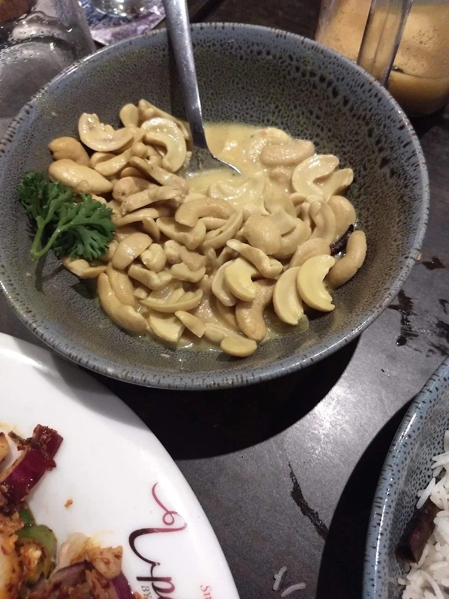 Cashew Curry, Spicy Wicket