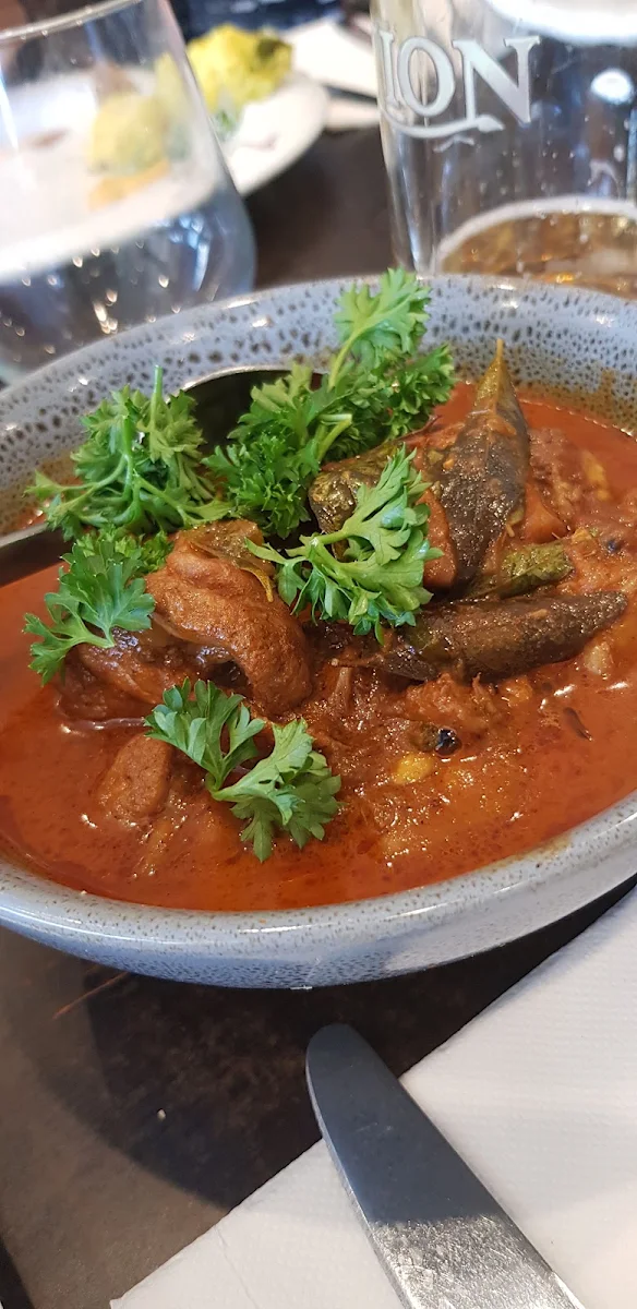 Chicken Curry, Spicy Wicket