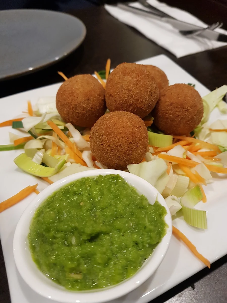 Maalu Cutlets, Spicy Wicket