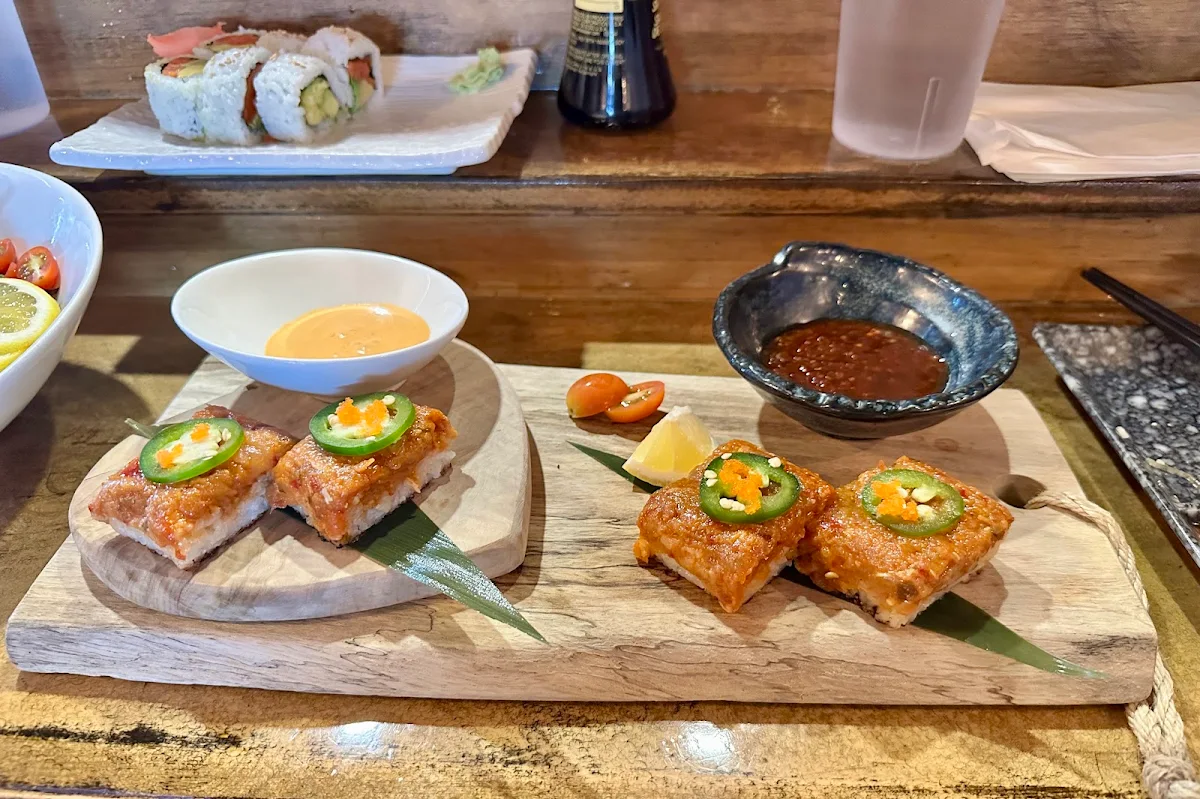 Crispy Rice with Spicy Tuna 4 pcs, Shen Sushi
