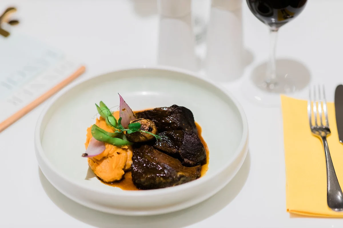 Highlights, Thomas St. Kitchen & Bar