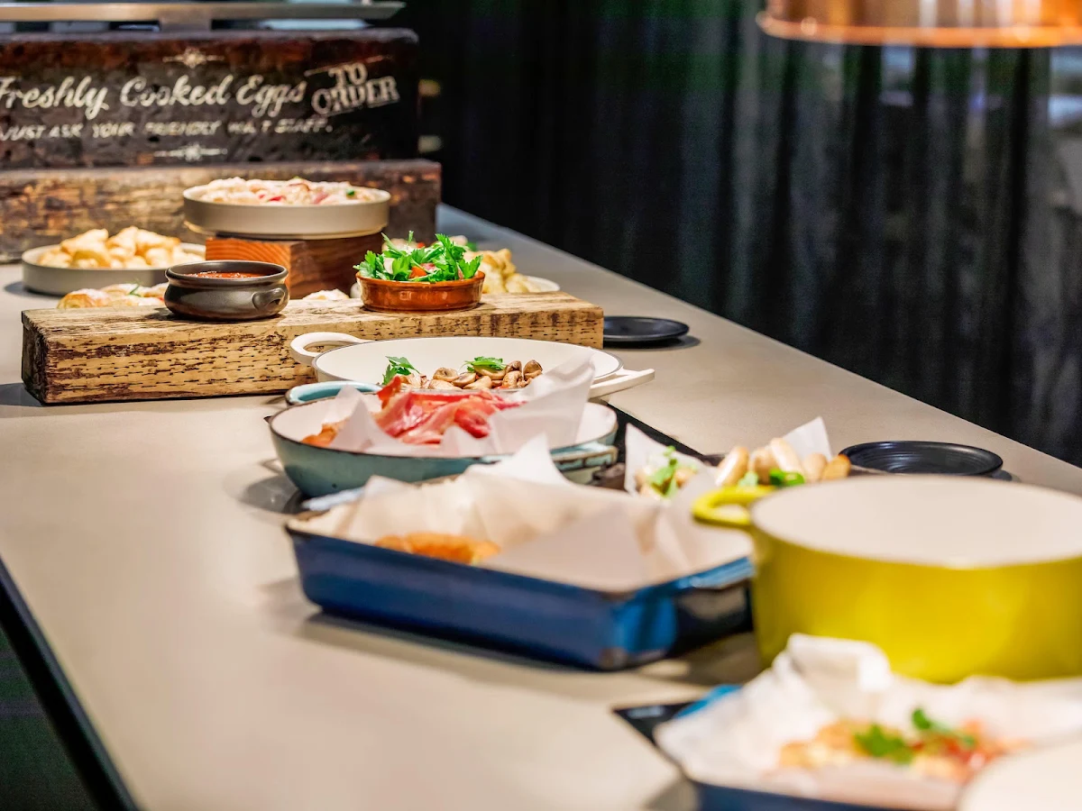 Highlights, Thomas St. Kitchen & Bar
