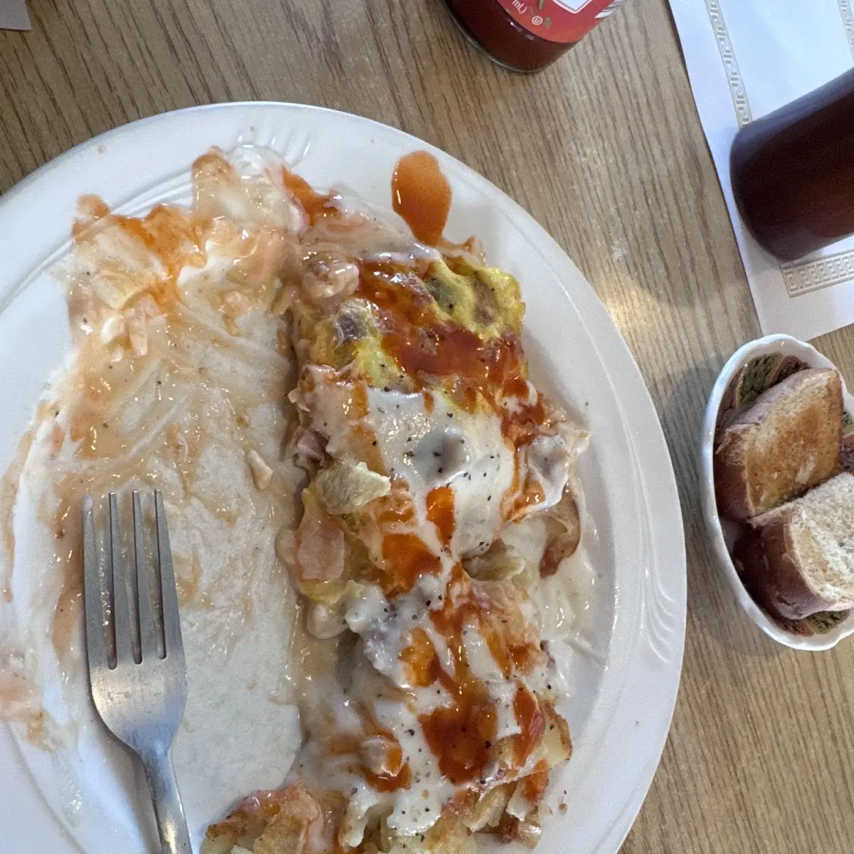 Biscuit & Gravy Omlet