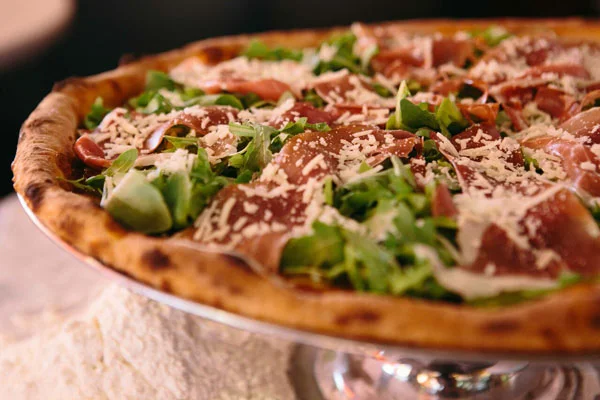 Highlights, Burleigh Pizza