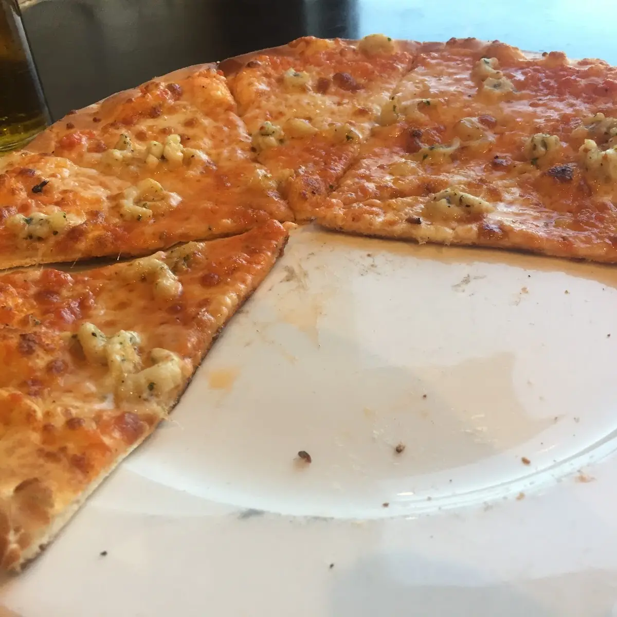 Di Mere Pizza, Armando's Pizza - Riverside Dr E