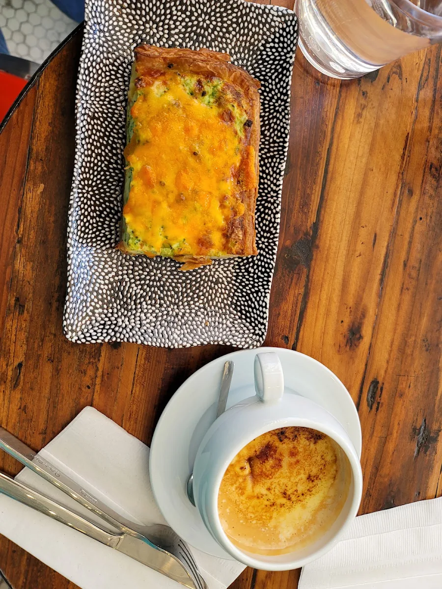 Broccoli Cheddar Quiche