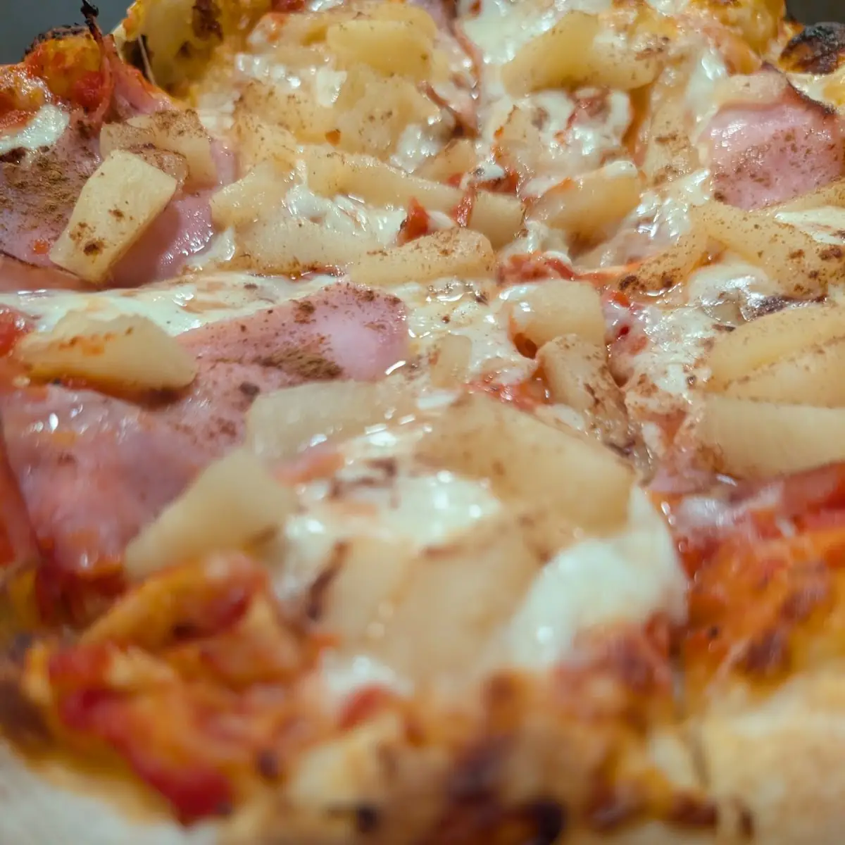 Lava Bomb-Hawaiian Pizza